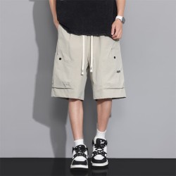 Loose cargo shorts