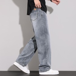 Loose casual jeans