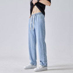 Loose straight jeans