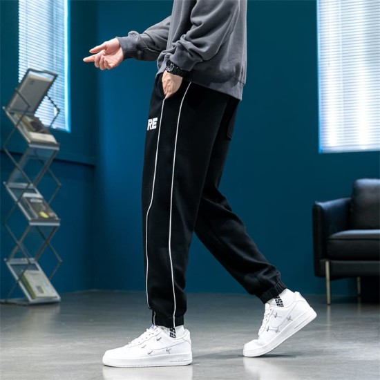 Casual sports trousers with cuffs Casual sports trousers with cuffs