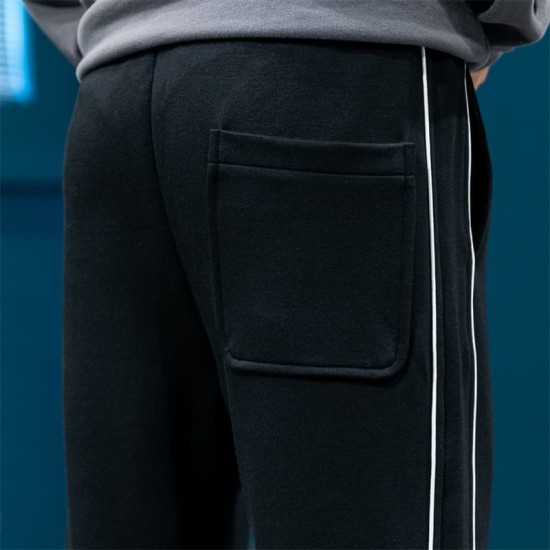 Casual sports trousers with cuffs Casual sports trousers with cuffs